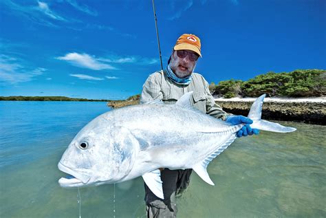 Fly Fishing Giant Trevally .